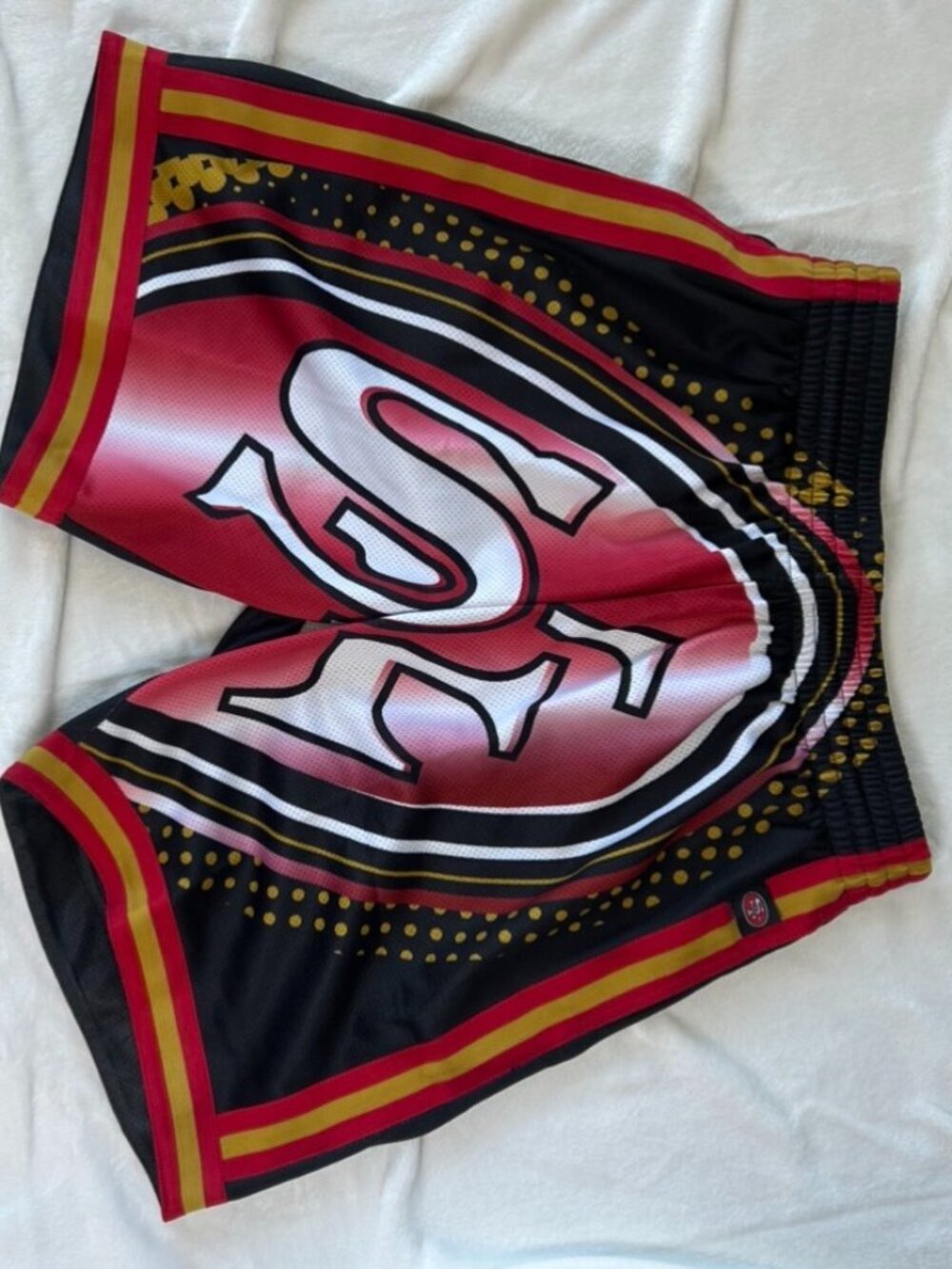 San Francisco 49ers Big Logo Shorts from Mitchell & Ness - Medium